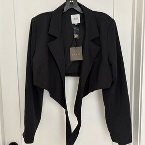 Le Lis Collection Black Cropped Blazer